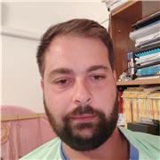 Laureato in informatica impartisce lezioni di informatica, programmazione, android apps, java, SQL, ecc